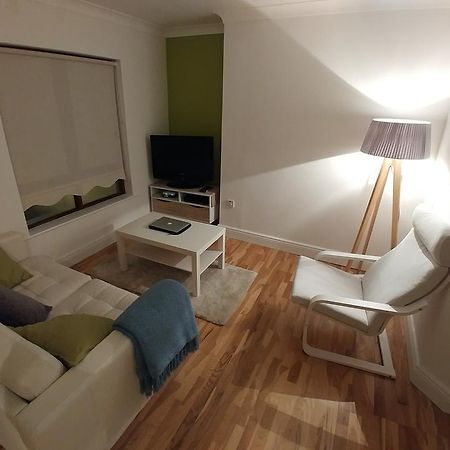 The Grand Canal Dock Apartment Дъблин Екстериор снимка