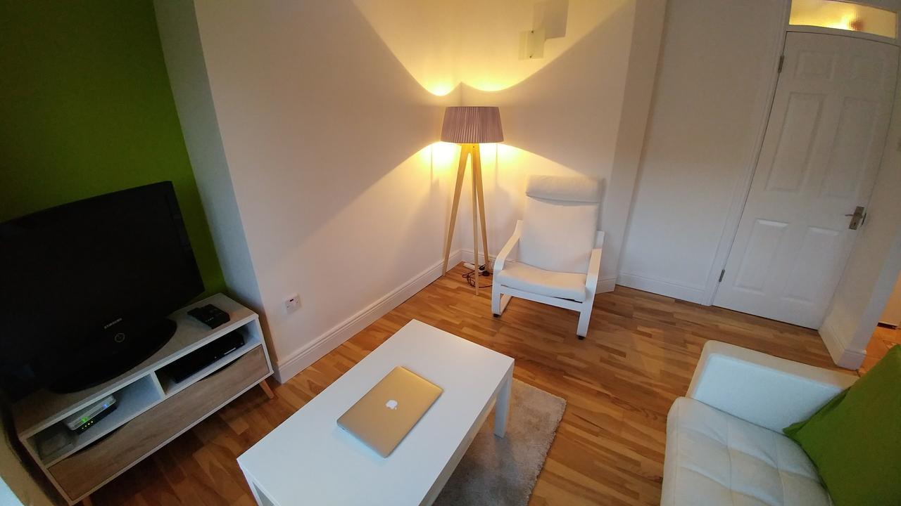 The Grand Canal Dock Apartment Дъблин Екстериор снимка