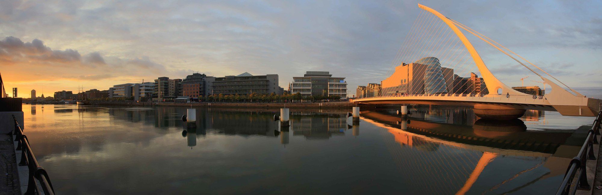 The Grand Canal Dock Apartment Дъблин Екстериор снимка