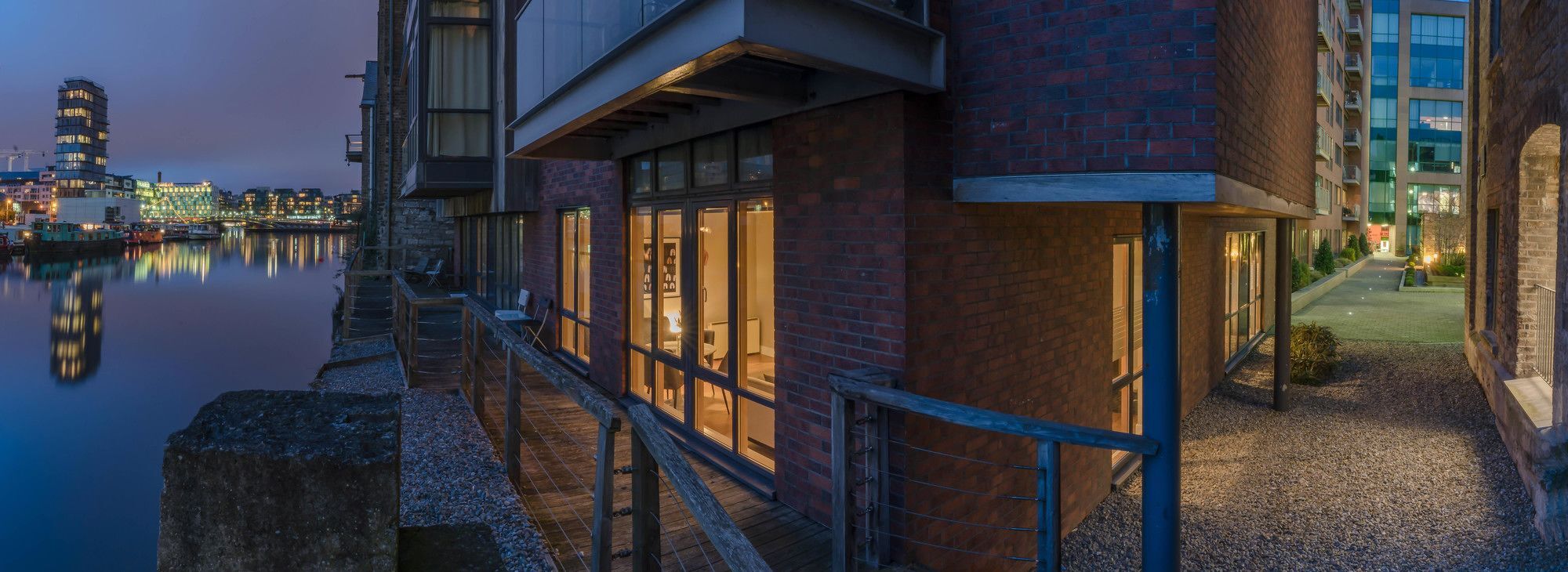 The Grand Canal Dock Apartment Дъблин Екстериор снимка